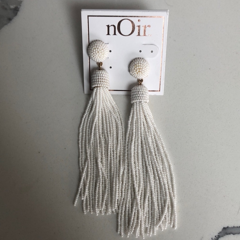 White earrings ! Never worn!